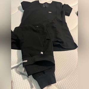Figs jogger set